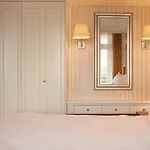 Hotell Der Valk Palace 4*