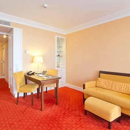 Der Valk Palace 4*