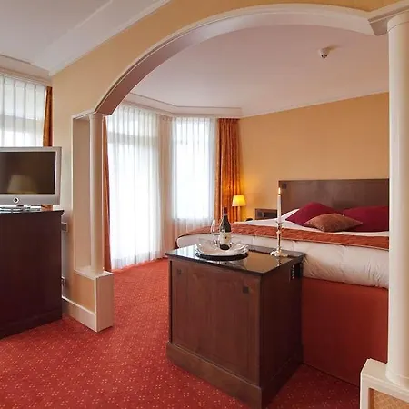 Der Valk Palace Hotel 4*