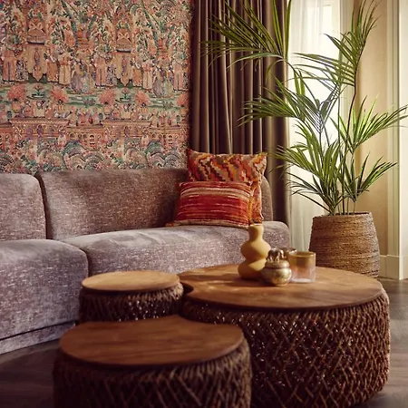 فندق Der Valk Palace 4*