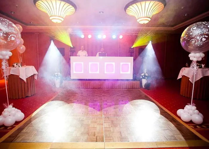 Der Valk Palace Hotel