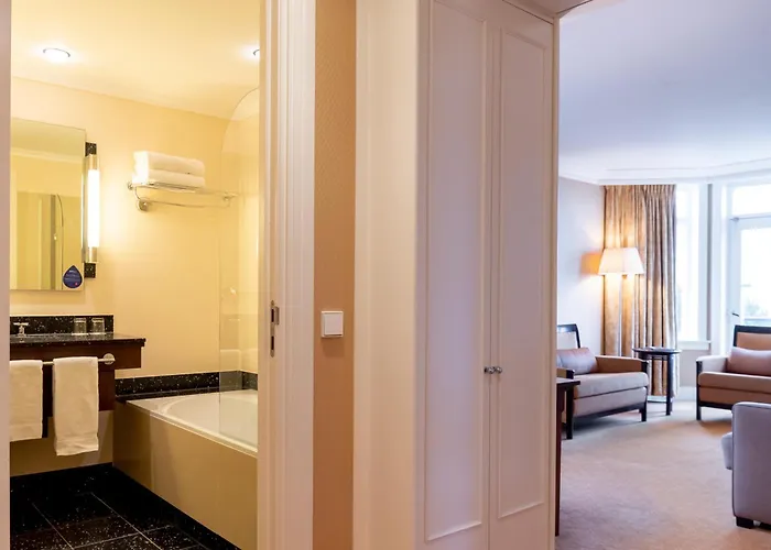 Der Valk Palace 4* נורדוויק