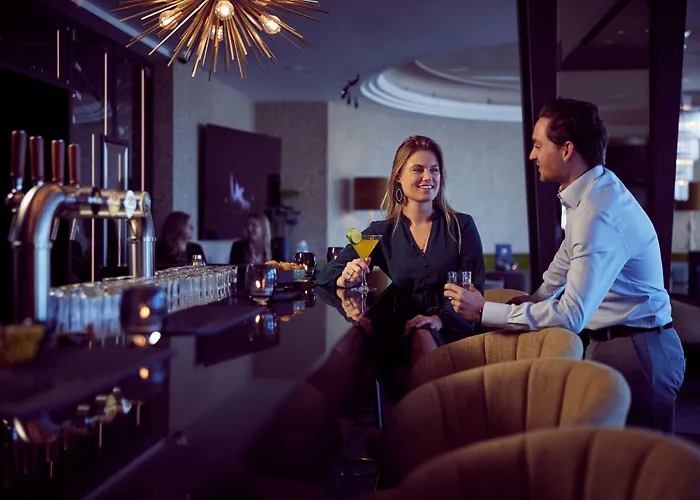 Hotel Der Valk Palace