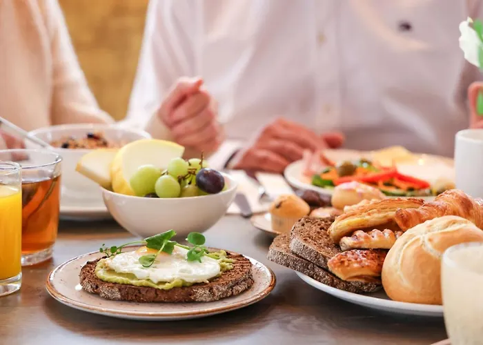 Hotel Der Valk Palace 4*