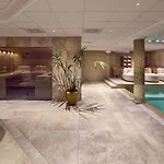 Der Valk Palace