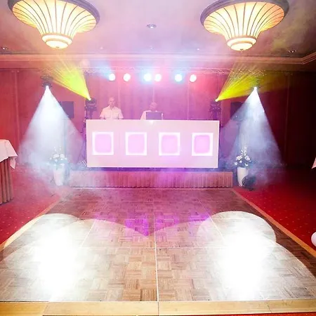 Der Valk Palace 호텔