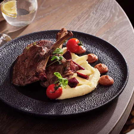 Der Valk Palace 호텔