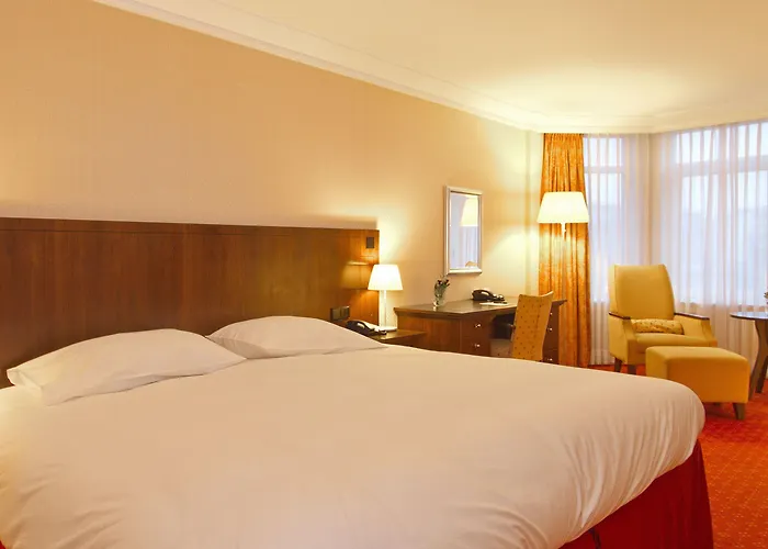 Der Valk Palace Szálloda