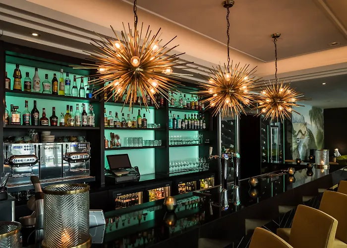 Szálloda Der Valk Palace 4*